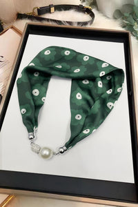 Retro Flower Print Pearl Magnetic Clasp Scarf