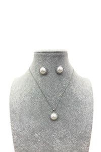 Elegant Pearl Stud Earring & Necklace Set - Silver