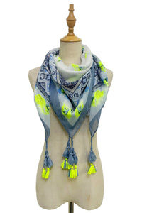 Delicate Feather Border Print Square Tassel Scarf