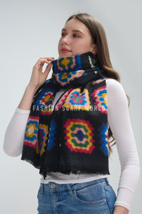 Retro Circle Wool Frayed Scarf